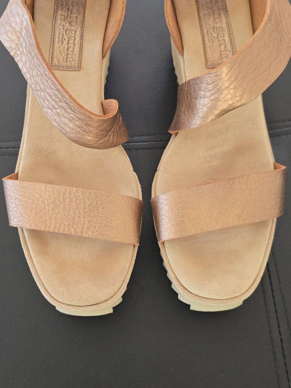 Pedro Garcia Fely Easy Gold / Bronze Metallic Wedge Sandals - Picture 3 of 11
